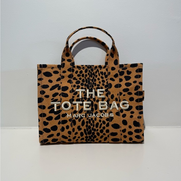 Marc Jacobs Handbags - NWT Marc Jacobs The Cheetah medium Tote Bag